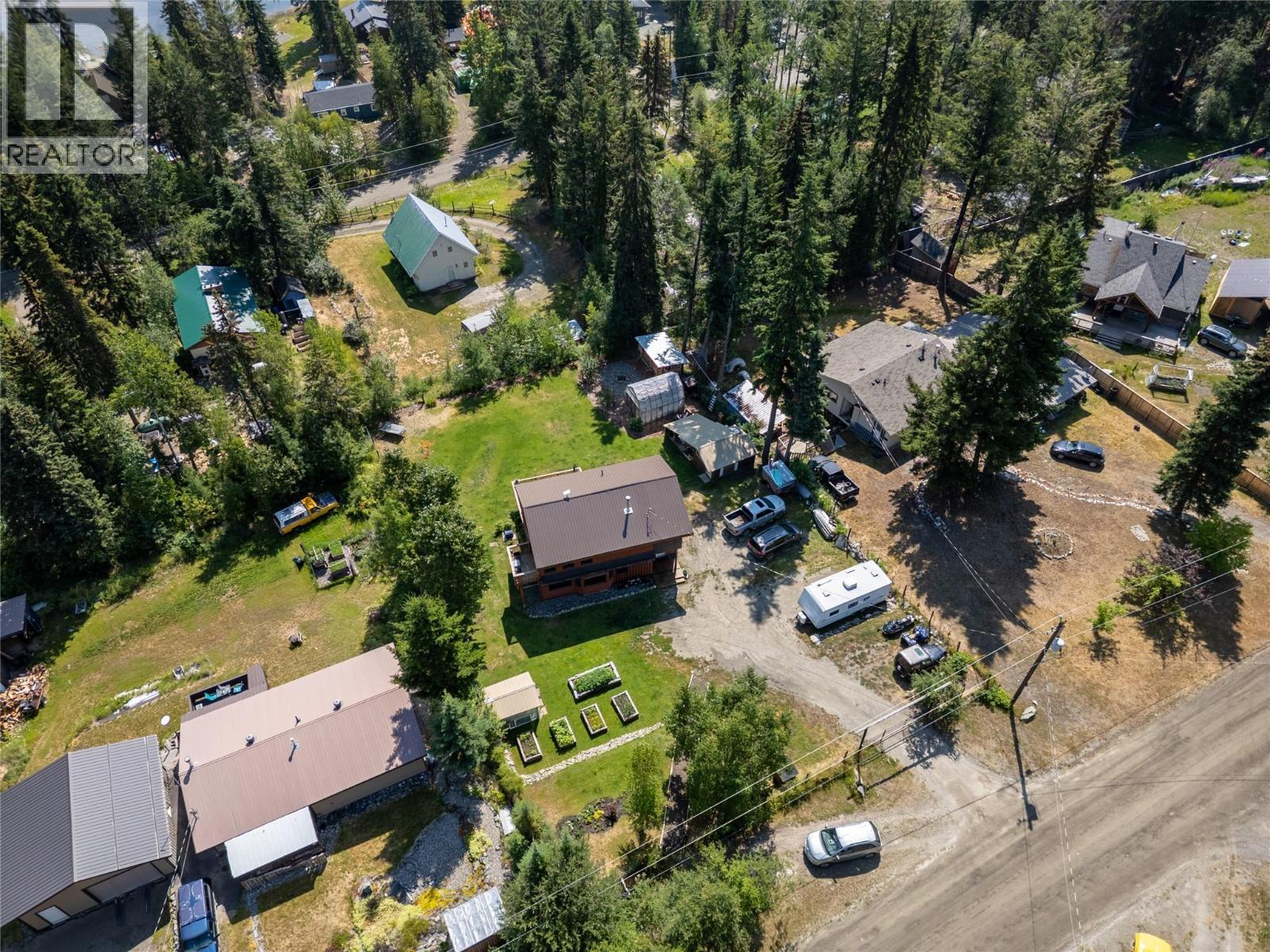 9144 KNOUFF LAKE Road - 31