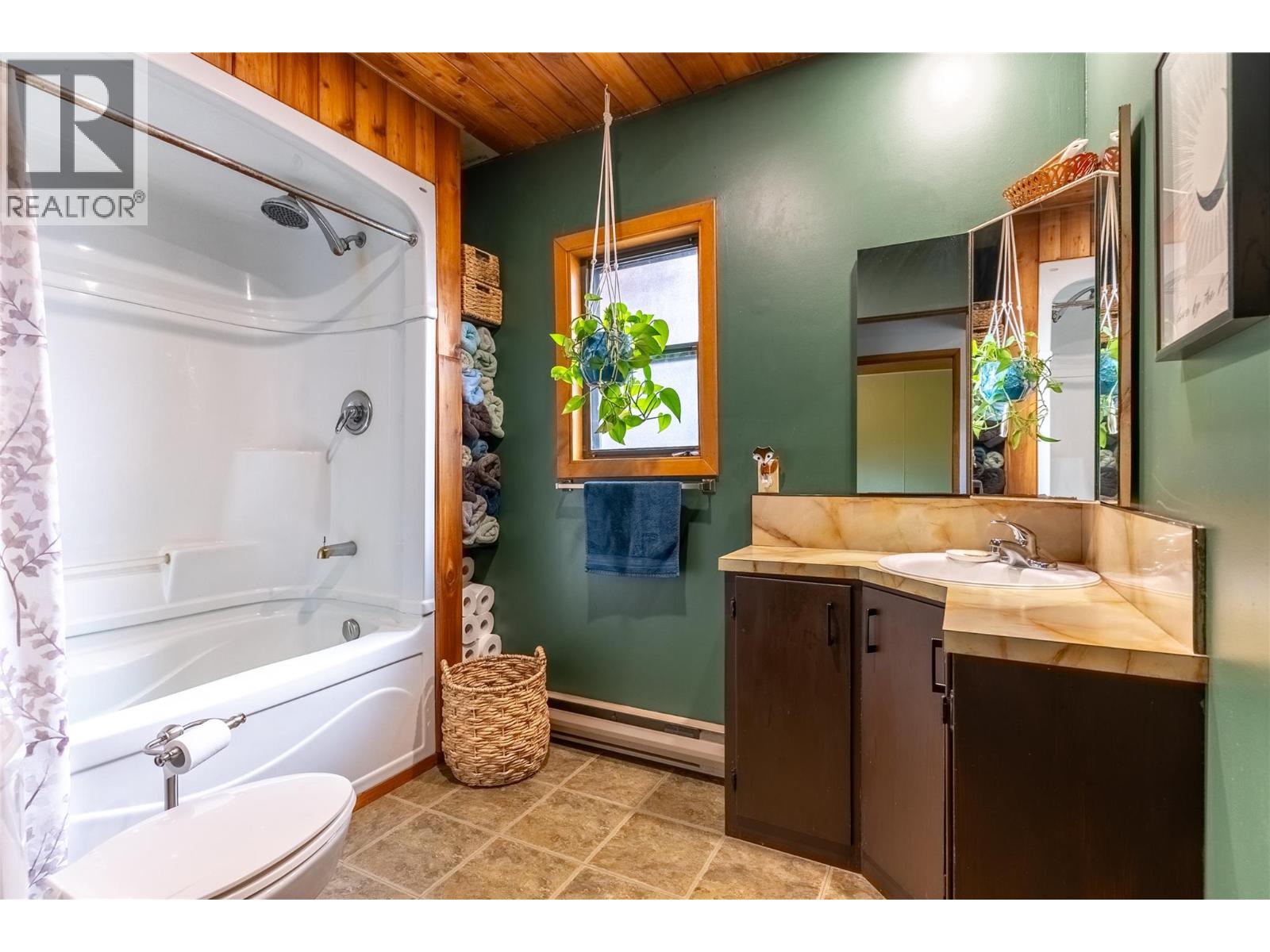 9144 KNOUFF LAKE Road - 17