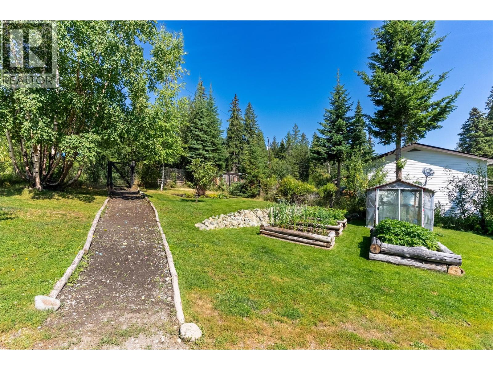 9144 KNOUFF LAKE Road - 35