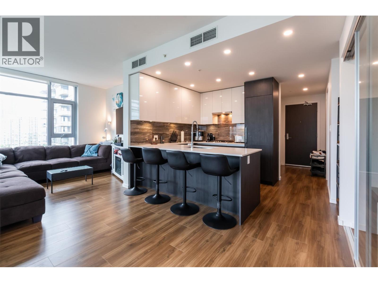 1 Bed, 1 Bath House for Sale in Burnaby – 1801 1888 GILMORE AVENUE, Burnaby – MLS# R3148556 - Image 8