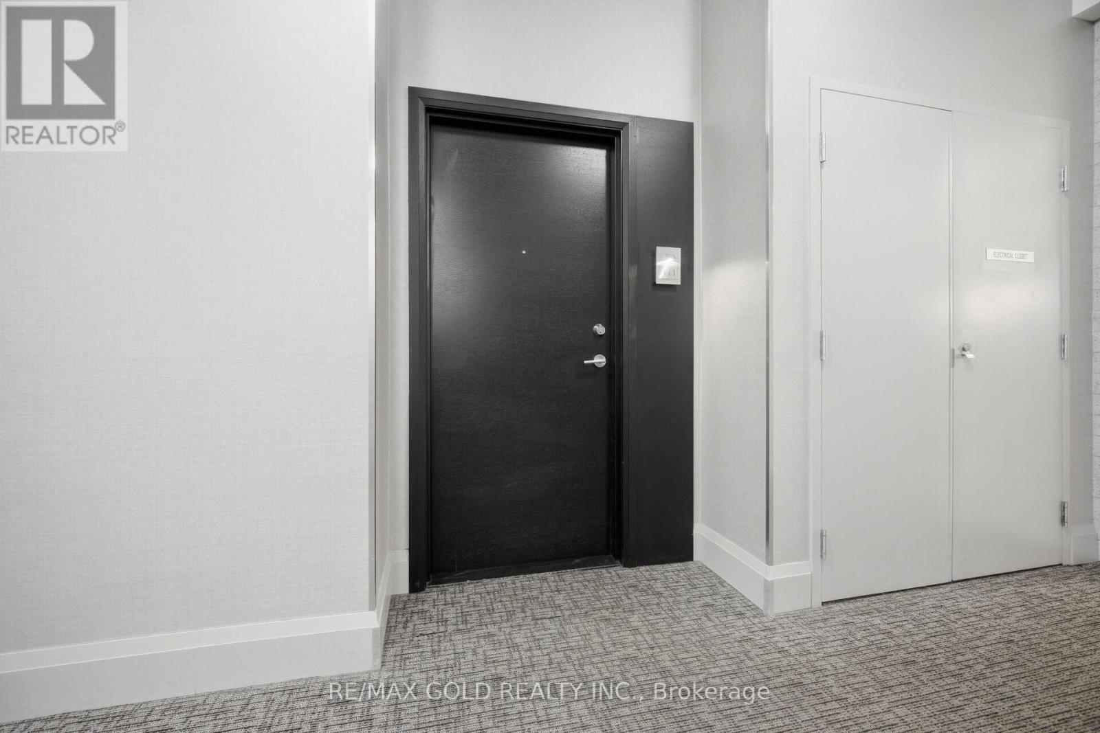 #111 65 YORKLAND BOULEVARD - 5