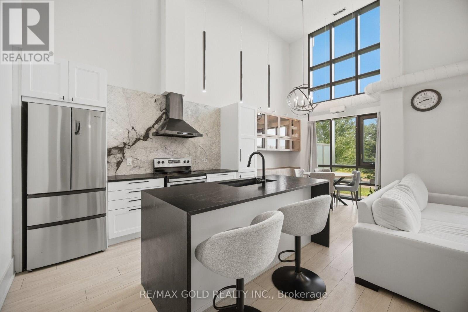 #111 65 YORKLAND BOULEVARD - 7