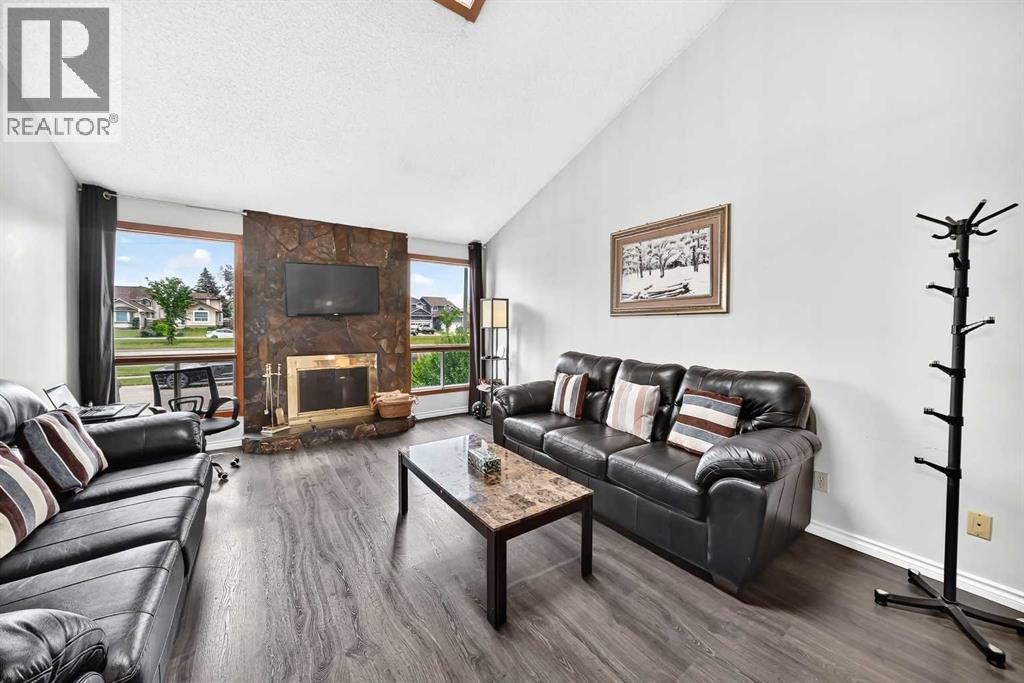 91 Castleridge Crescent NE - 11