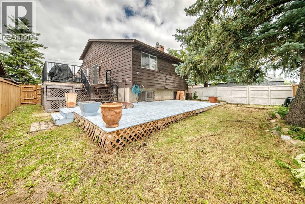 91 Castleridge Crescent NE - 30