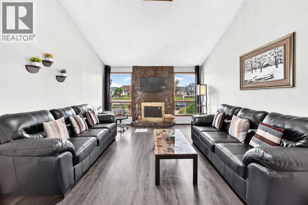 91 Castleridge Crescent NE - 9
