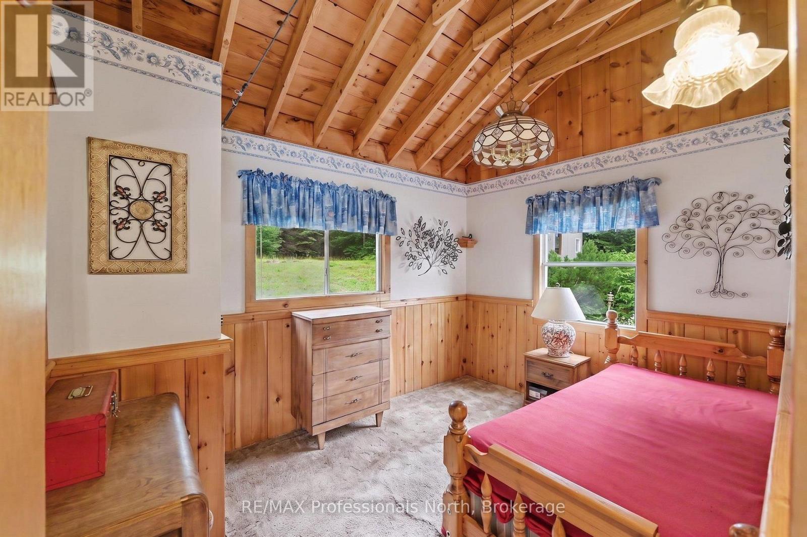 1192 THREE BROTHERS DRIVE N - 18