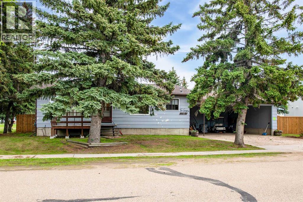 4911 51 Street - 22