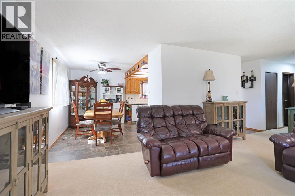 59 Greenbrook Drive E - 8