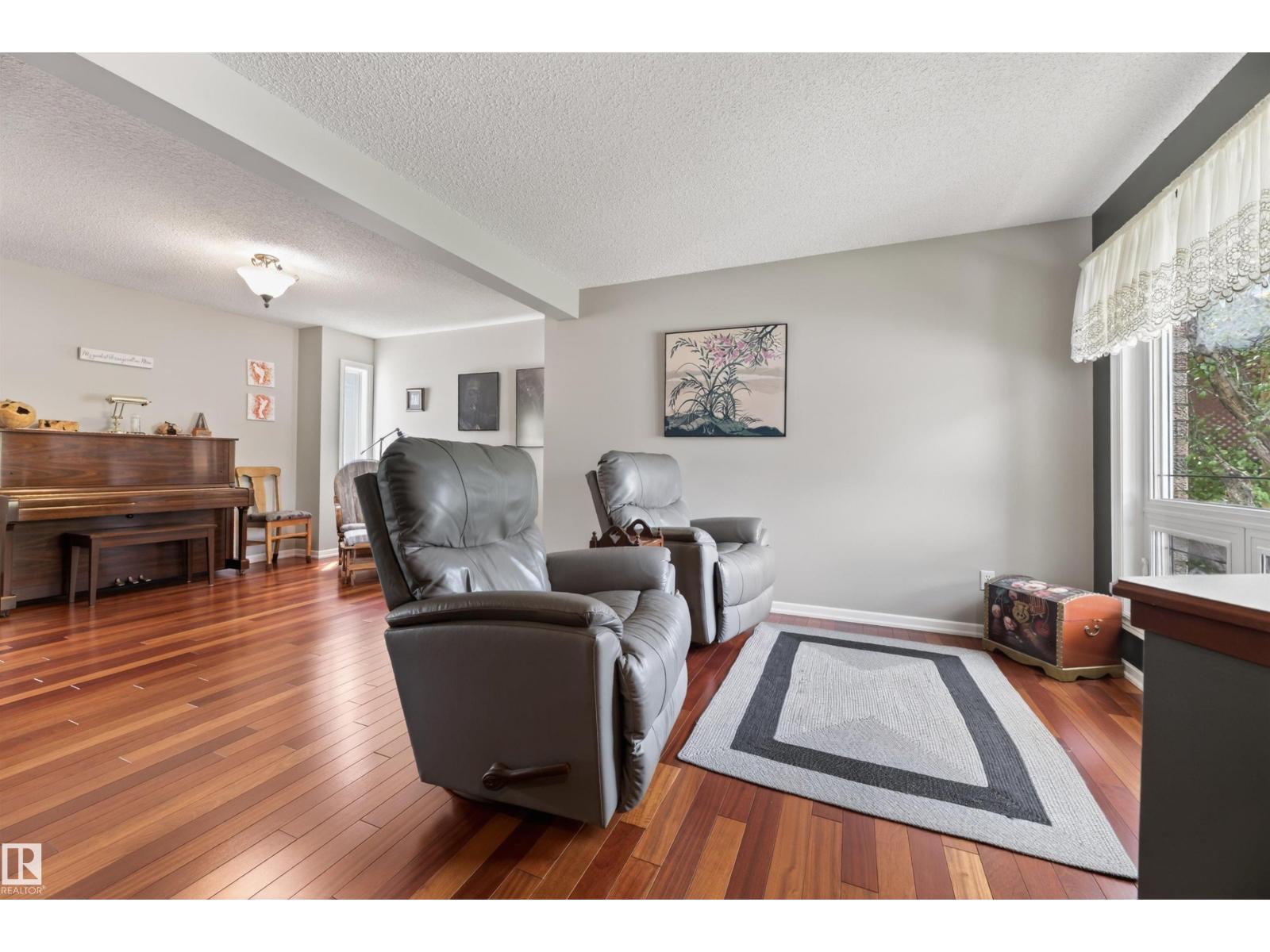139 LILAC LN - 18