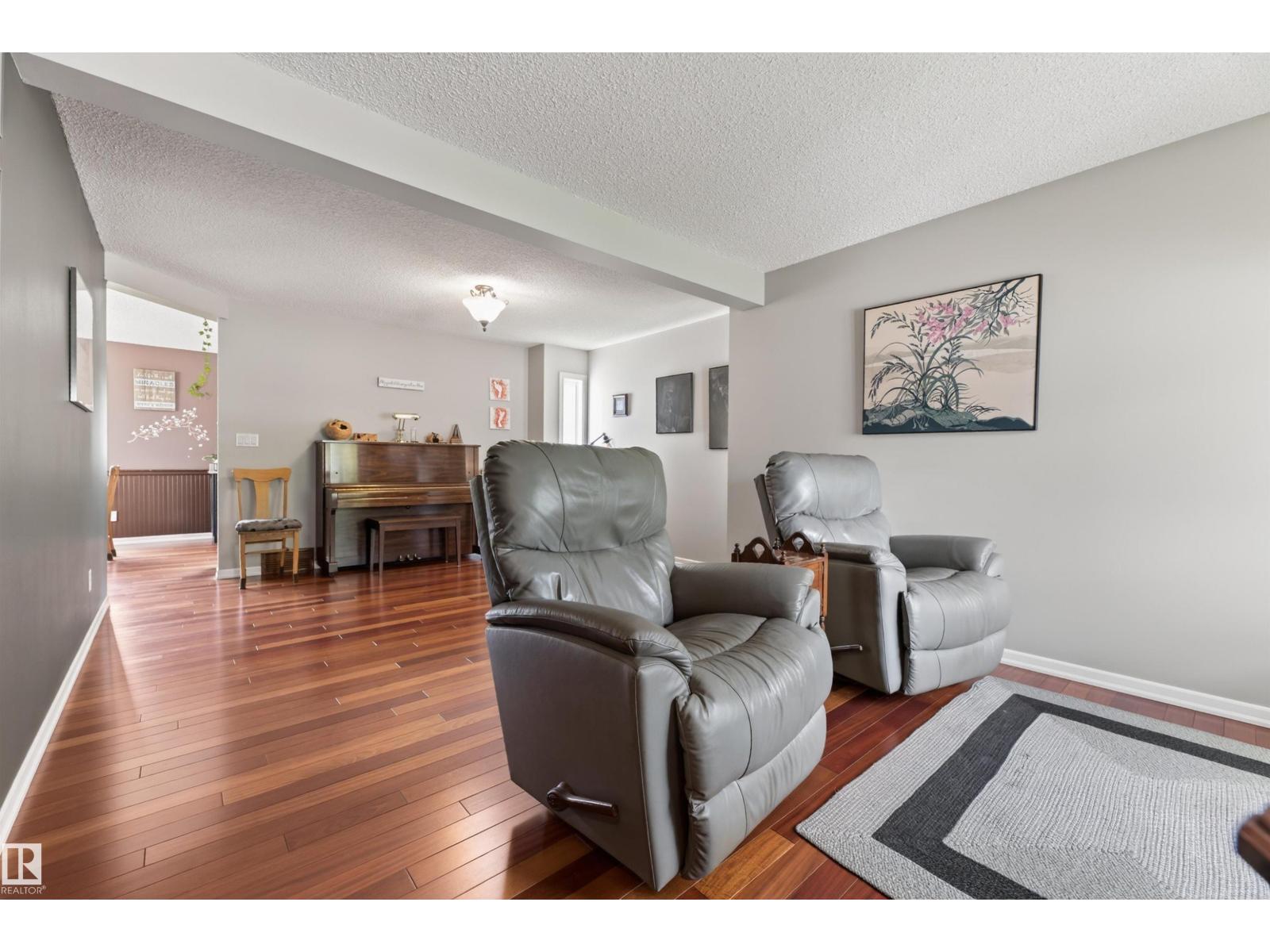 139 LILAC LN - 25