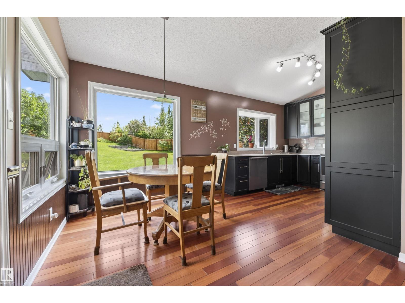 139 LILAC LN - 27