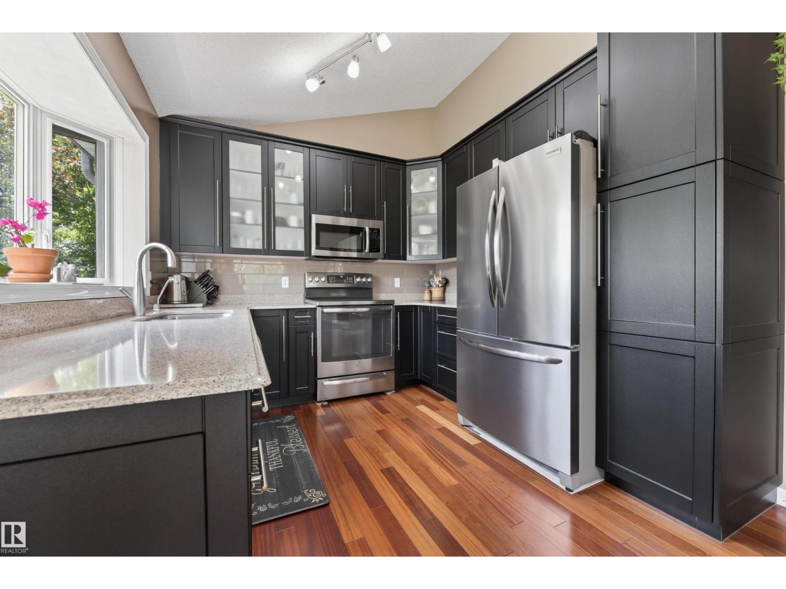 139 LILAC LN - 29