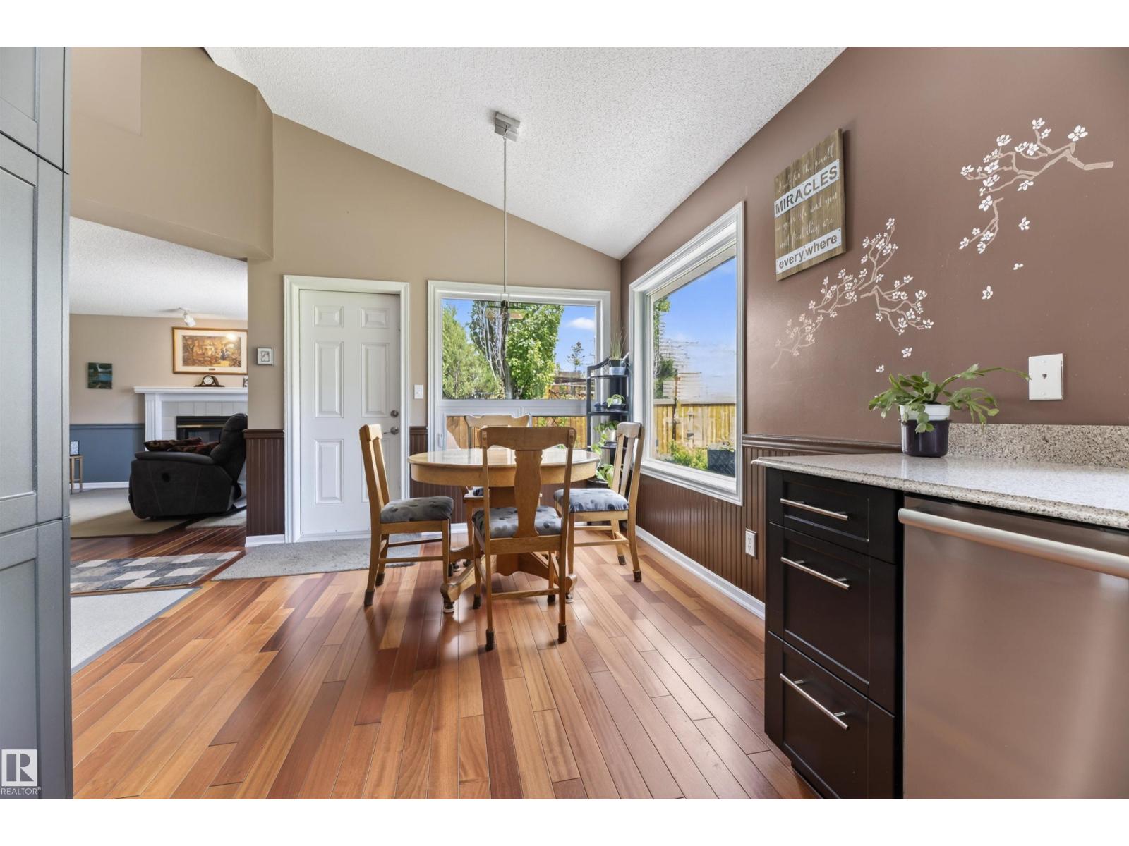 139 LILAC LN - 30
