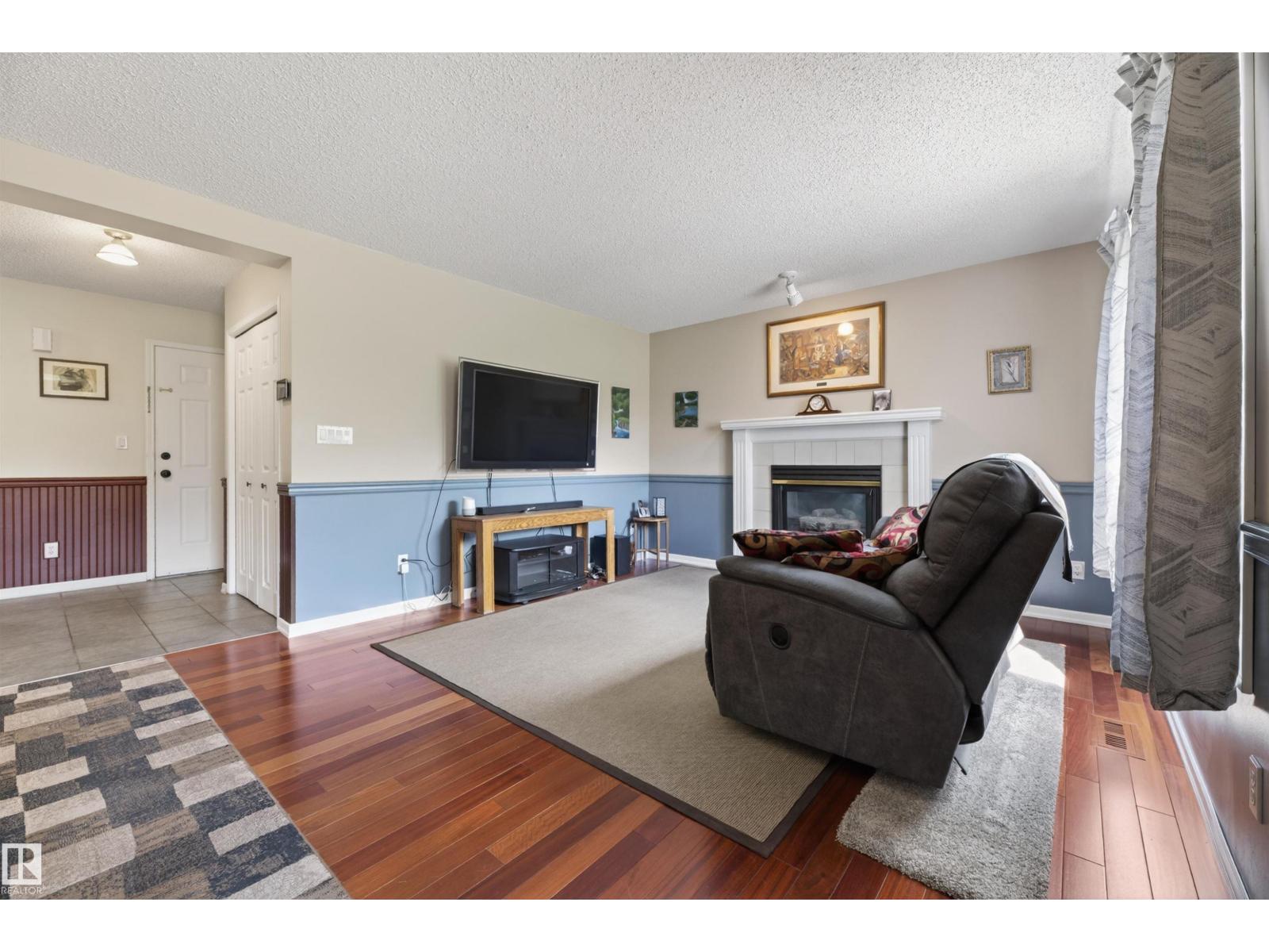 139 LILAC LN - 32