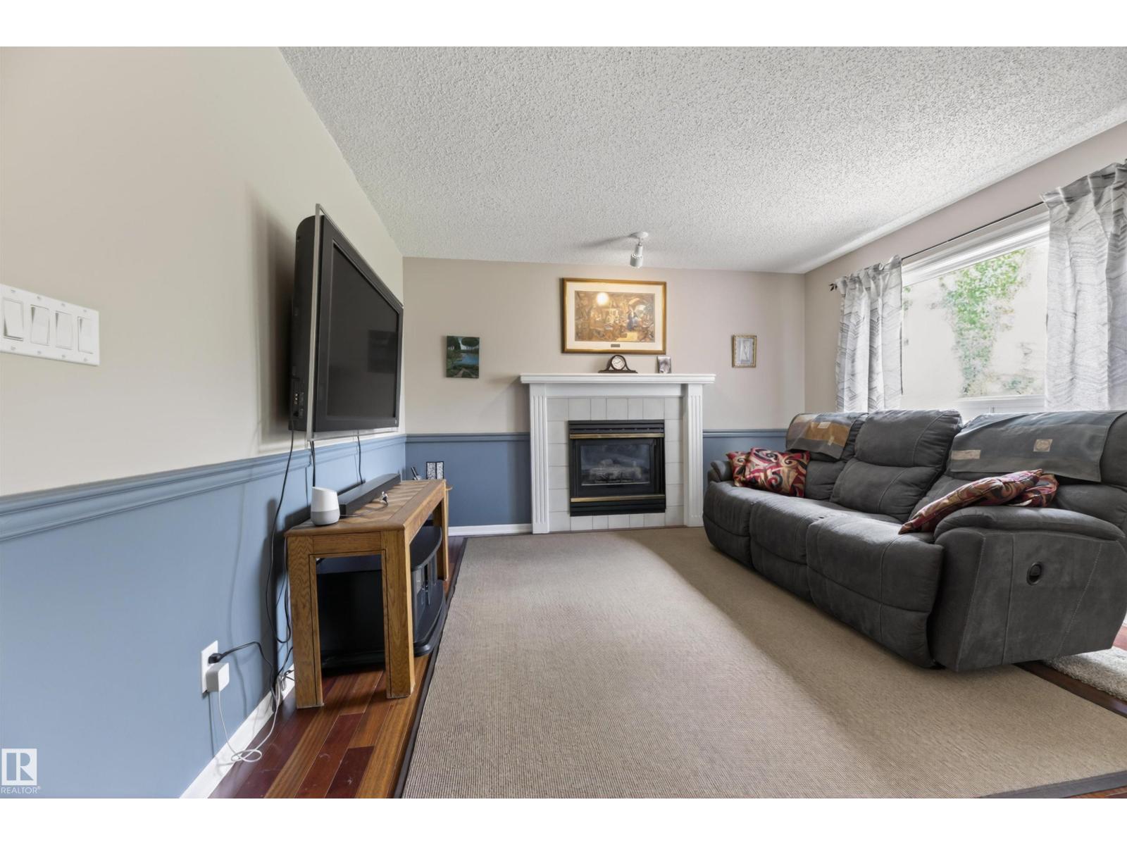 139 LILAC LN - 33