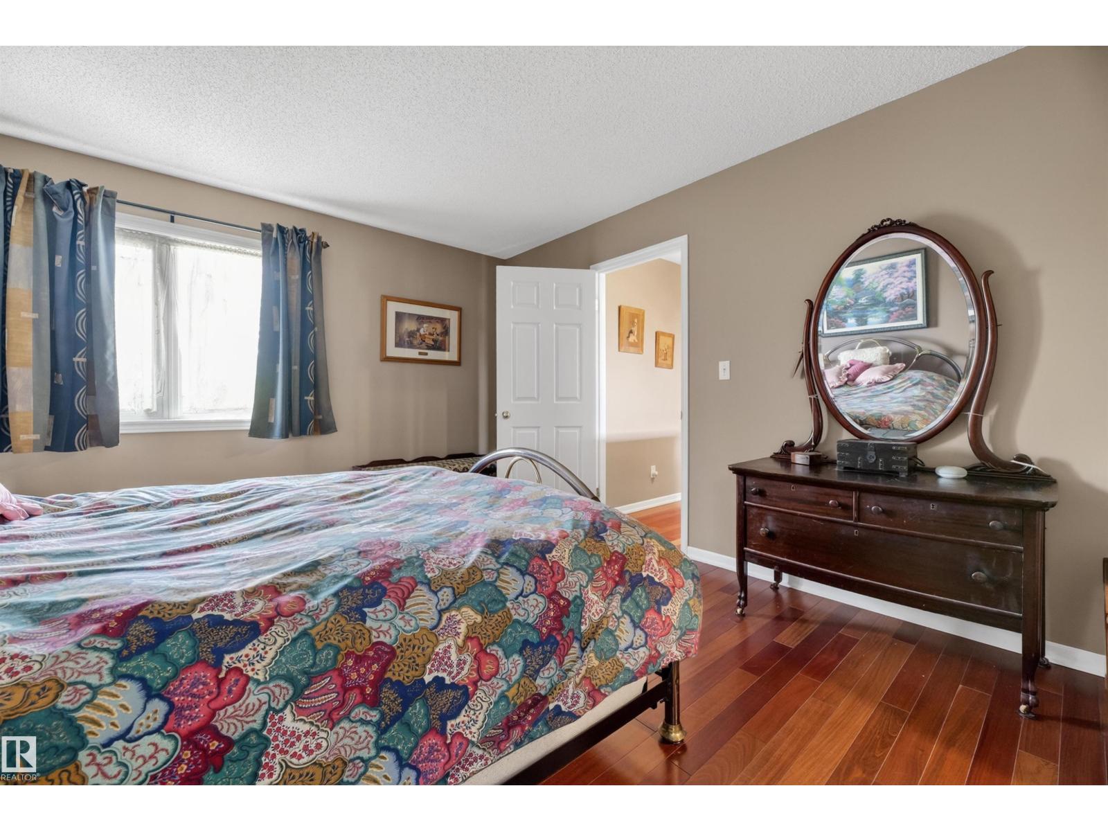 139 LILAC LN - 40