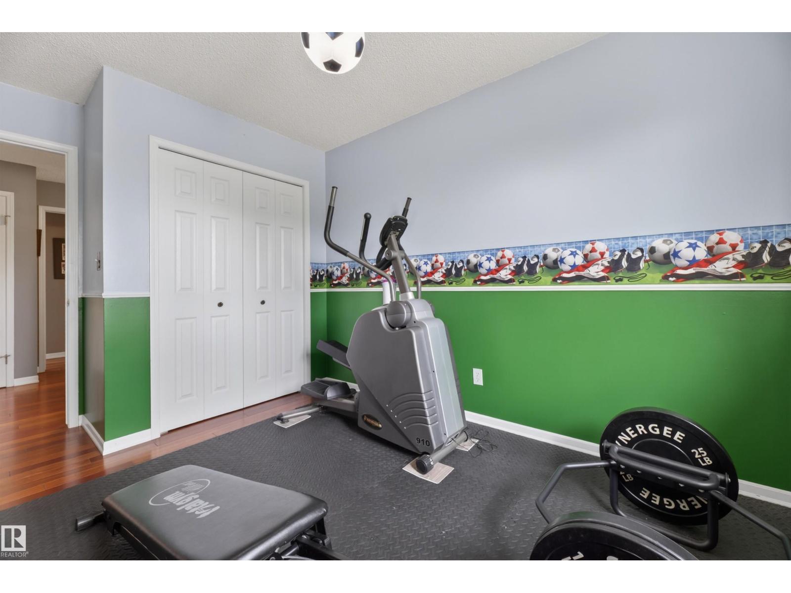 139 LILAC LN - 42