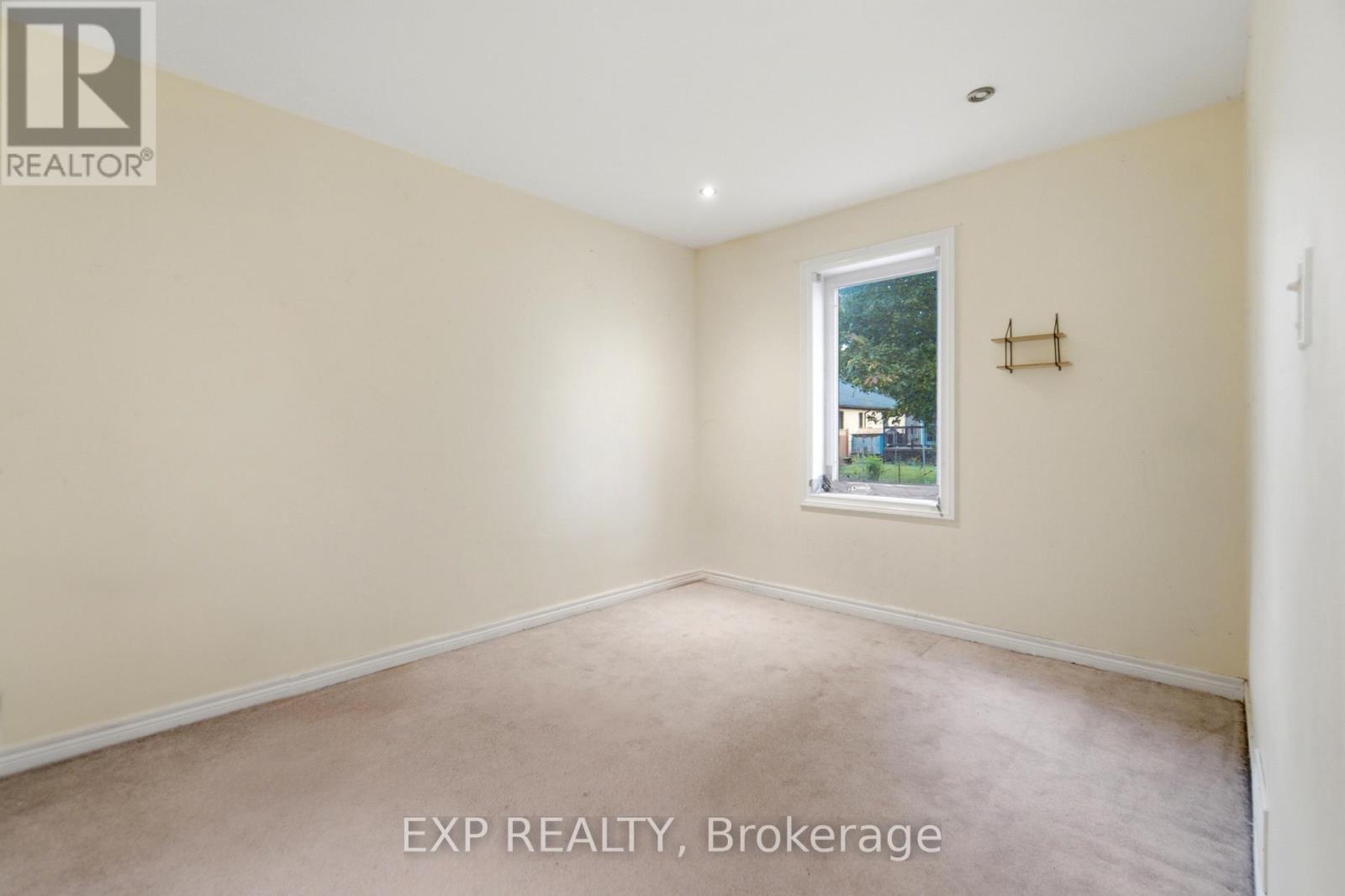 56 EXFORD DRIVE - 18
