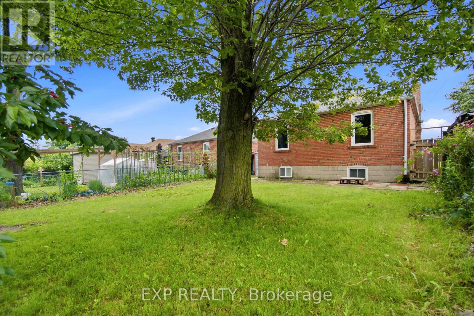 56 EXFORD DRIVE - 40
