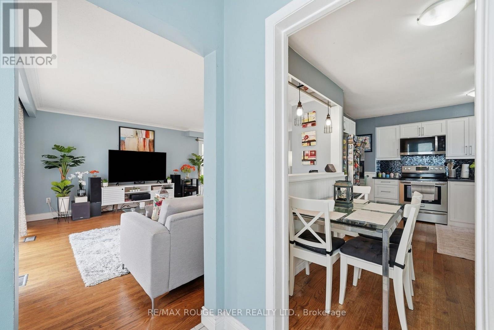5 PIXLEY CRESCENT - Image 6
