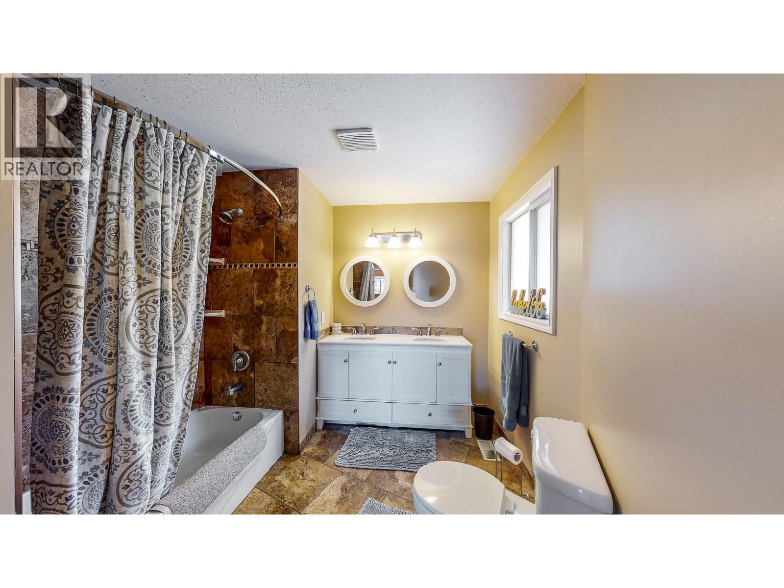 #111 5005 LAKESHORE Drive - 43