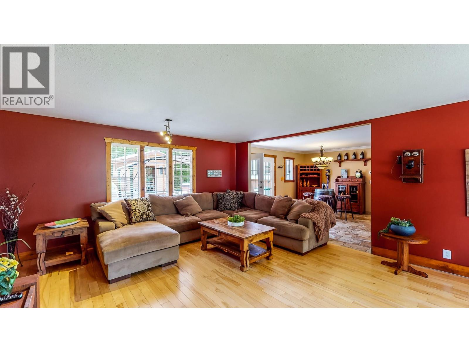 #111 5005 LAKESHORE Drive - 45