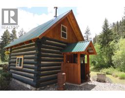 Kitchen - 3172 Coalmont Road, Tulameen, BC V0X2L0 Photo 10