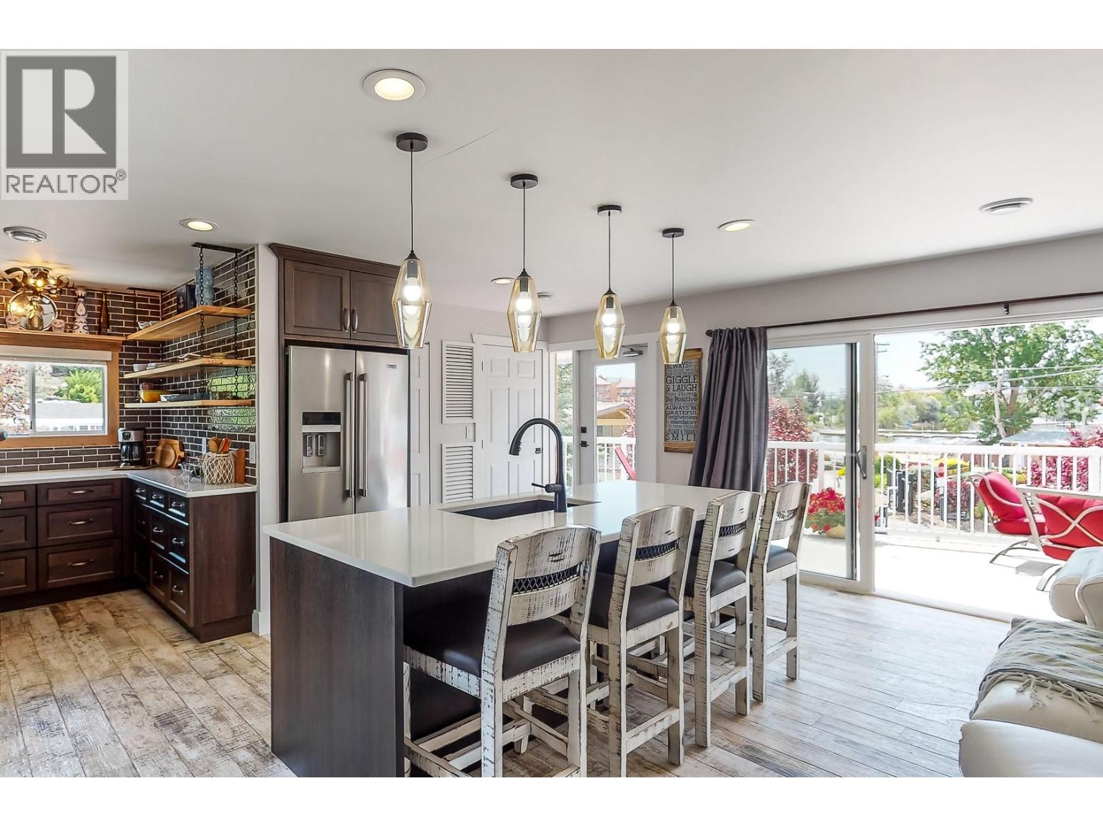 #111 5005 LAKESHORE Drive - 30