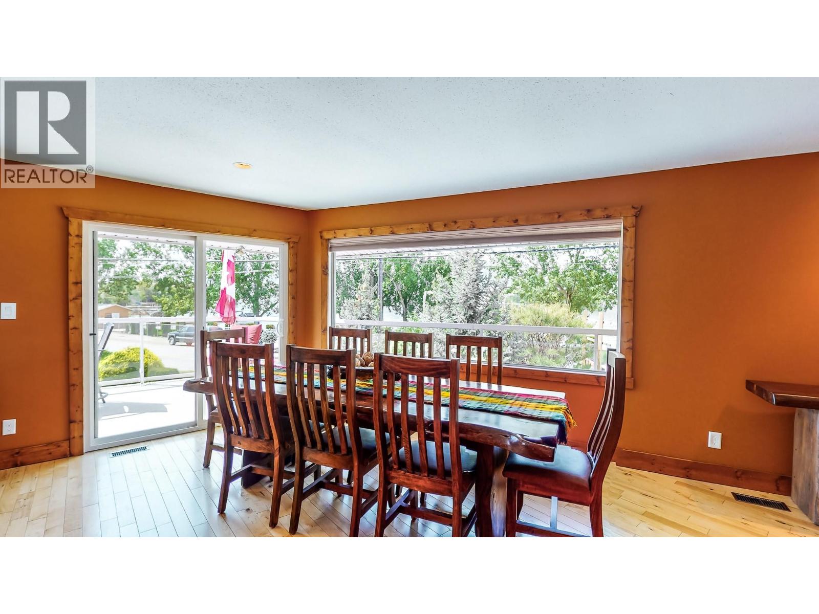 #111 5005 LAKESHORE Drive - 37