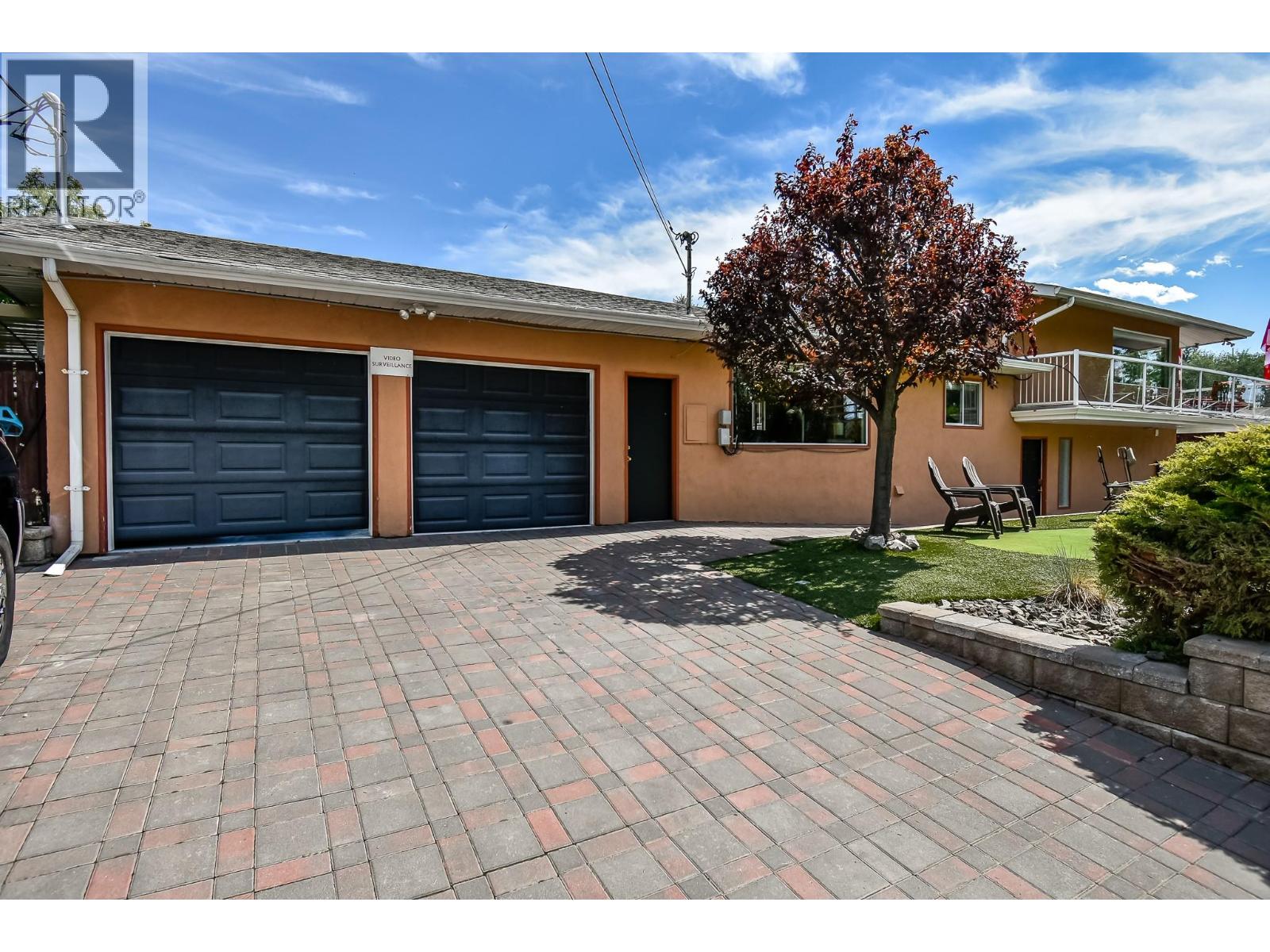 #111 5005 LAKESHORE Drive - 5