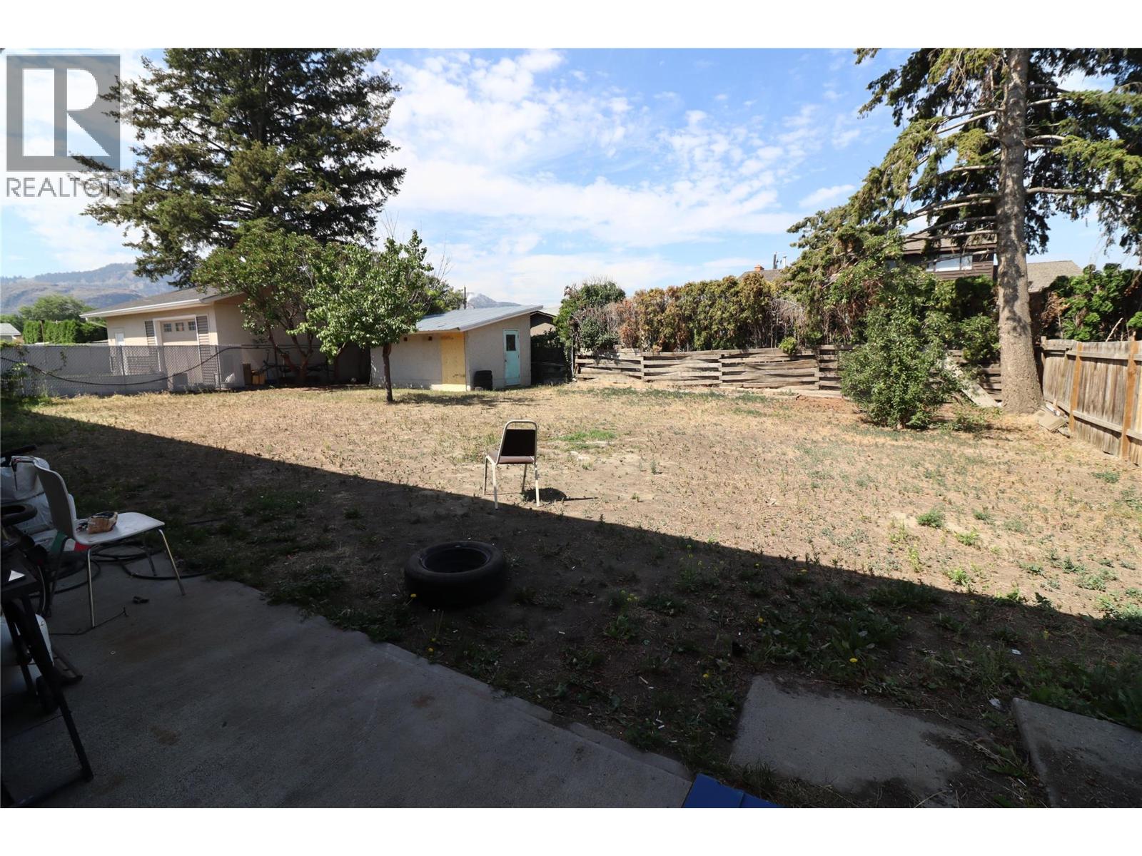 765 BARRIE Drive - 35