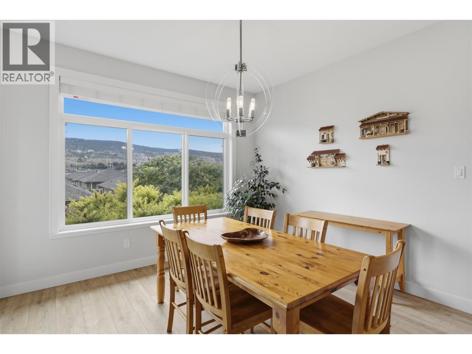 #140 641 SHUSWAP Road E - Image 14