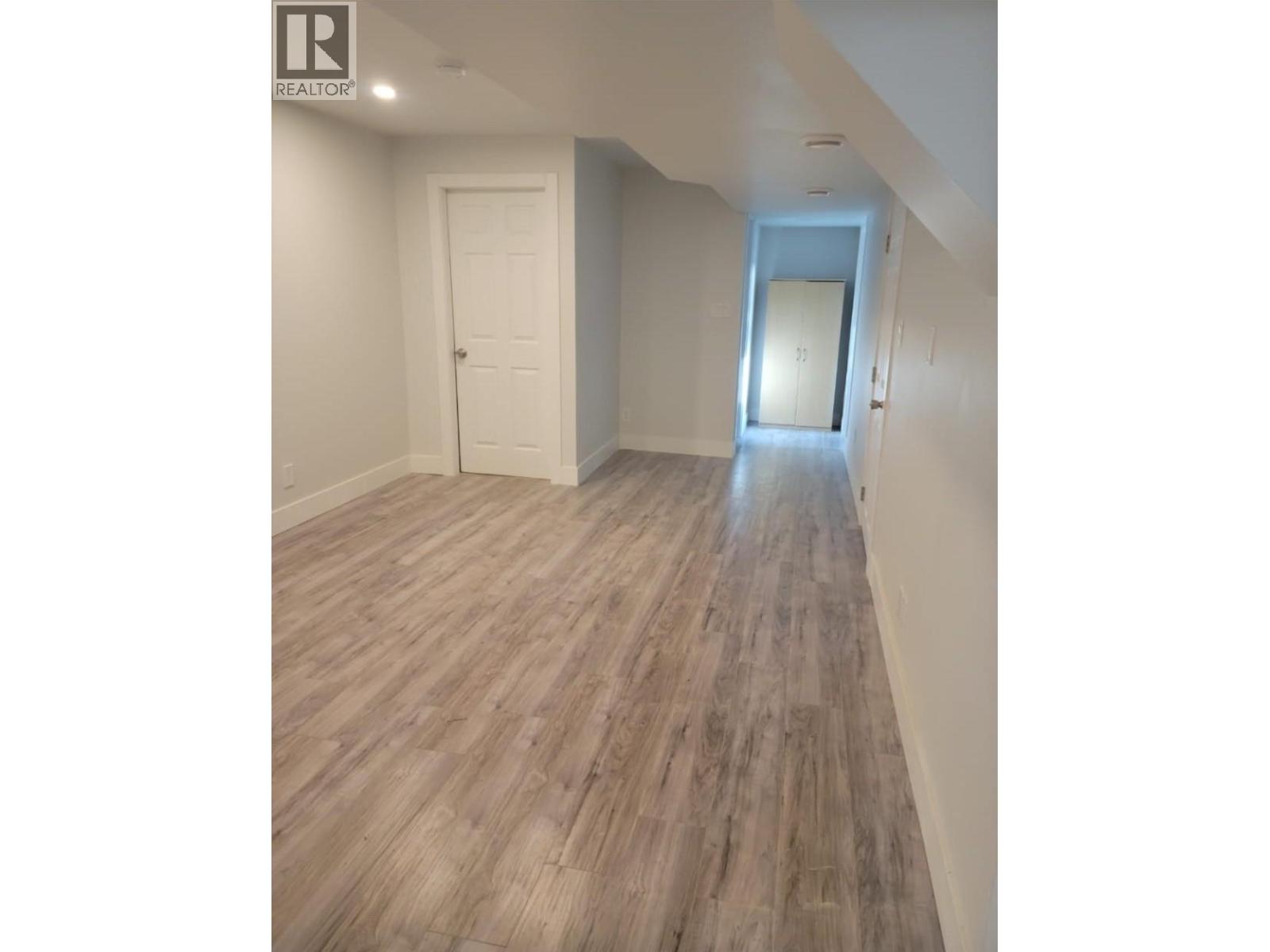 765 BARRIE Drive - 26