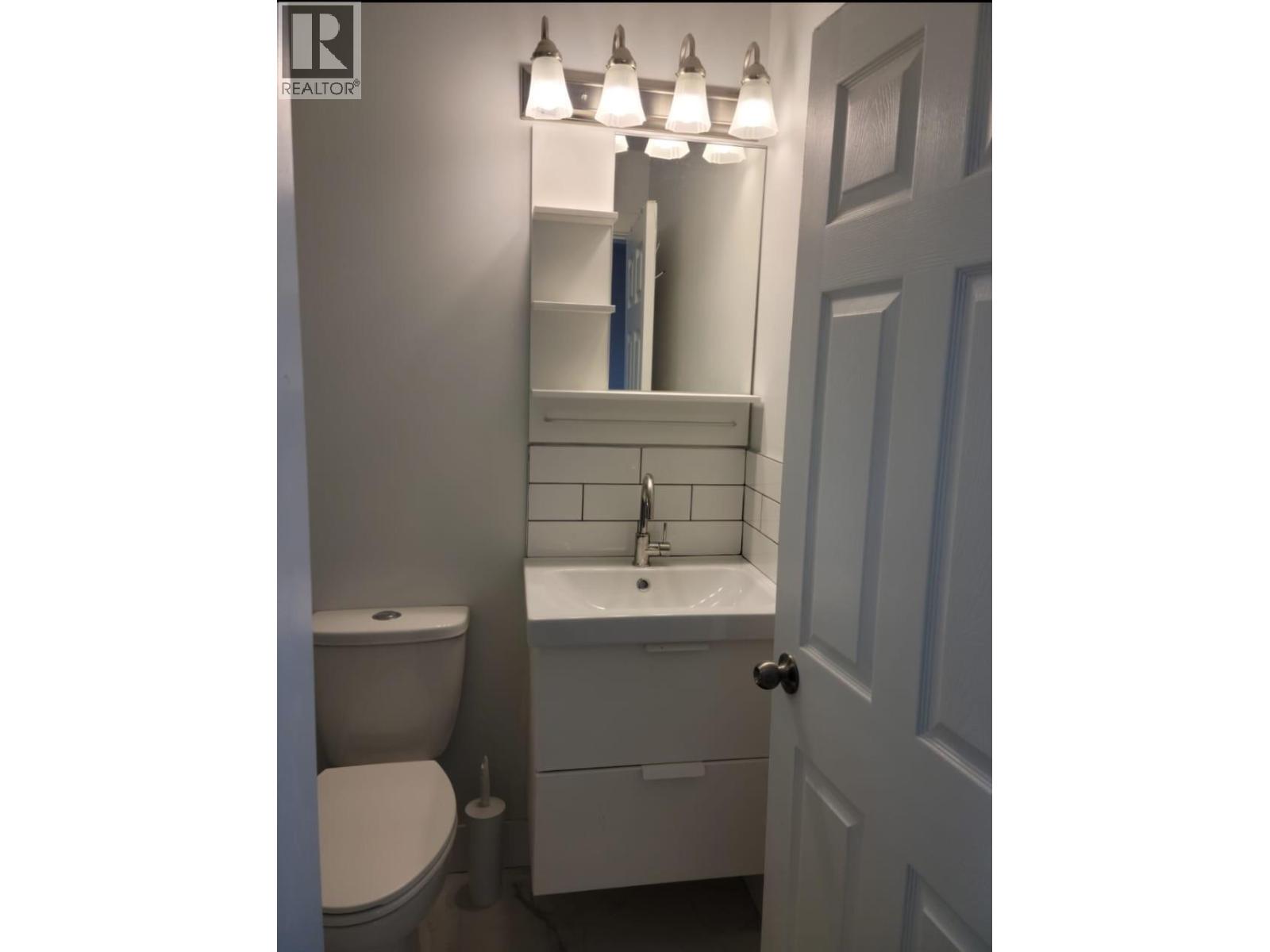 765 BARRIE Drive - 27