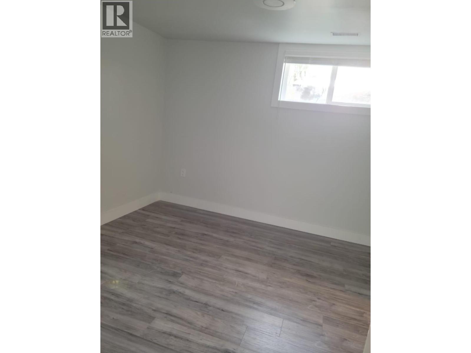765 BARRIE Drive - 28