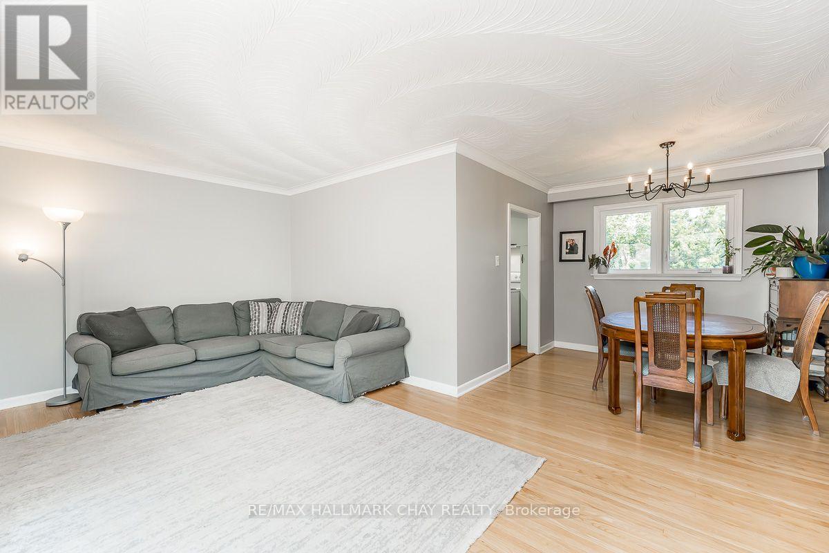 23 DOWNSVIEW DRIVE - 12