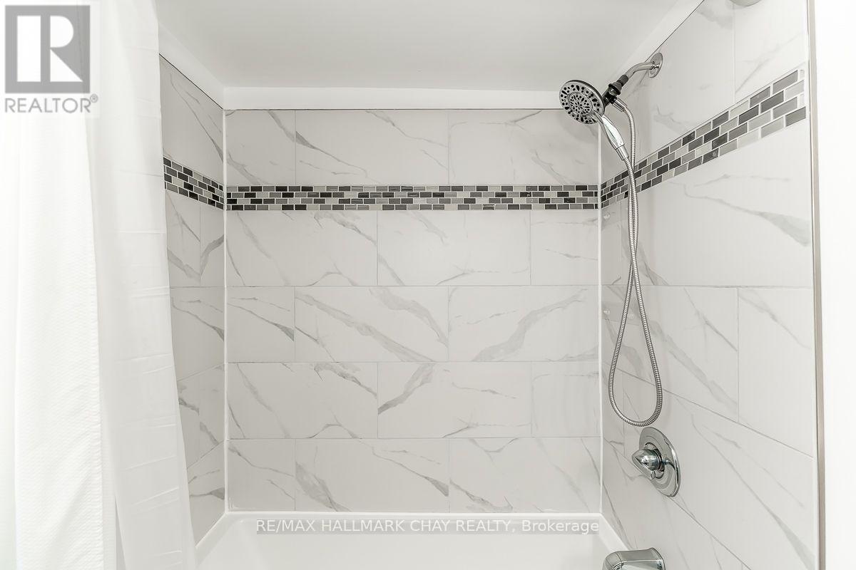 23 DOWNSVIEW DRIVE - 19