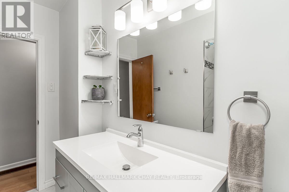 23 DOWNSVIEW DRIVE - 20