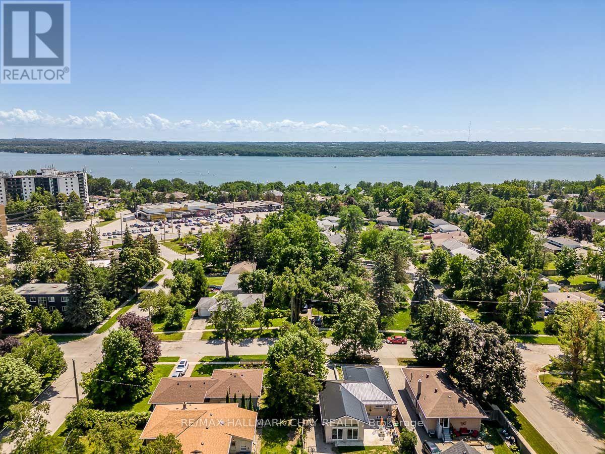 23 DOWNSVIEW DRIVE - 42