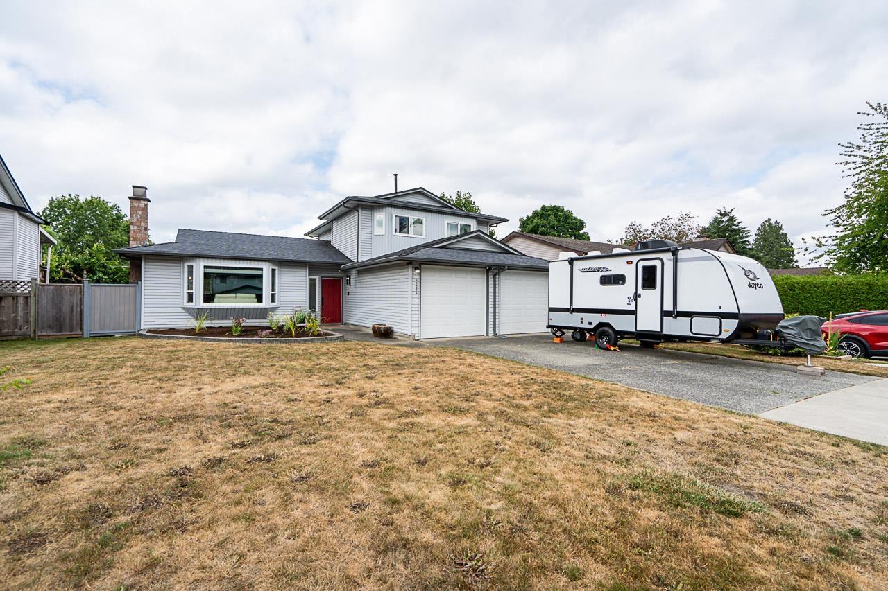 3 Bed, 3 Bath House for Sale in Langley – 21233 92A AVENUE, Langley – MLS# R3148597 - Image 2