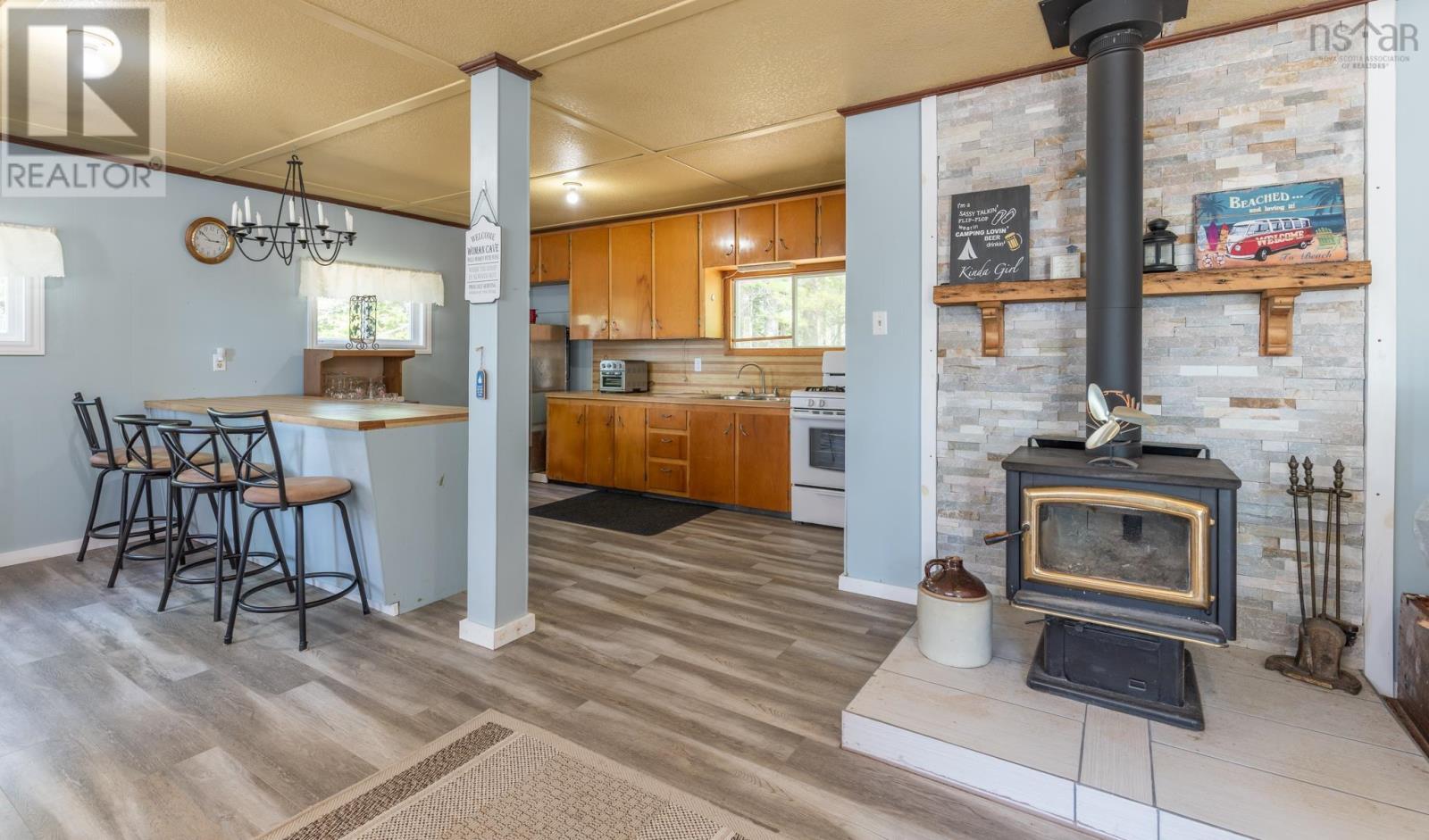 799 Coldstream Road - 11