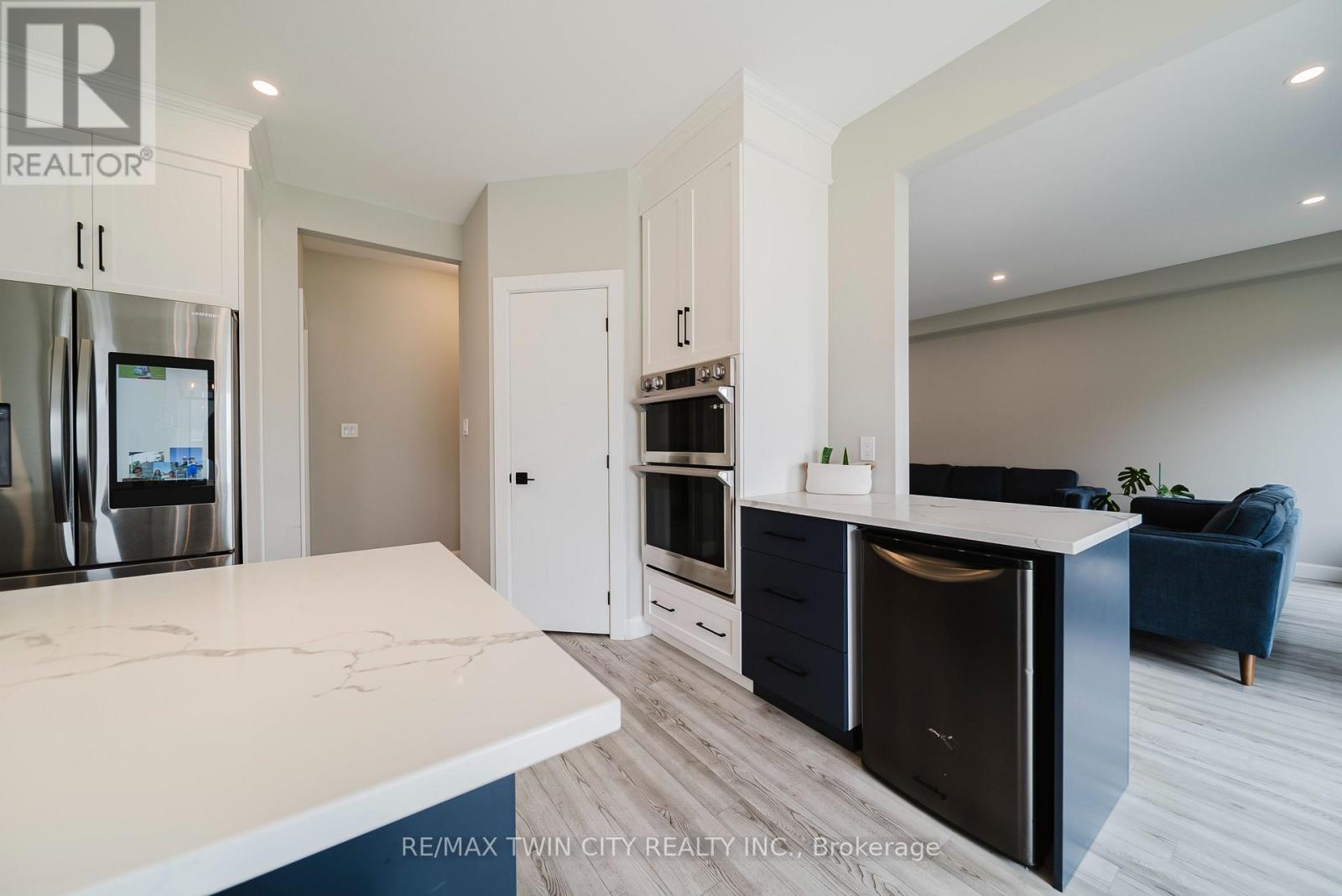 95 FRED KRUG AVENUE - 10