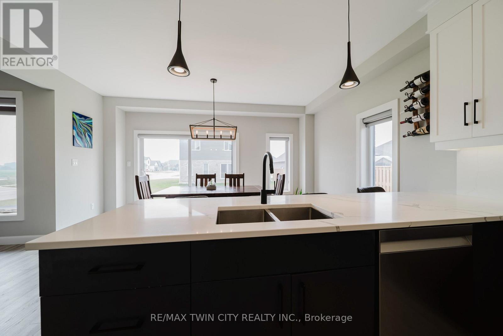 95 FRED KRUG AVENUE - 14