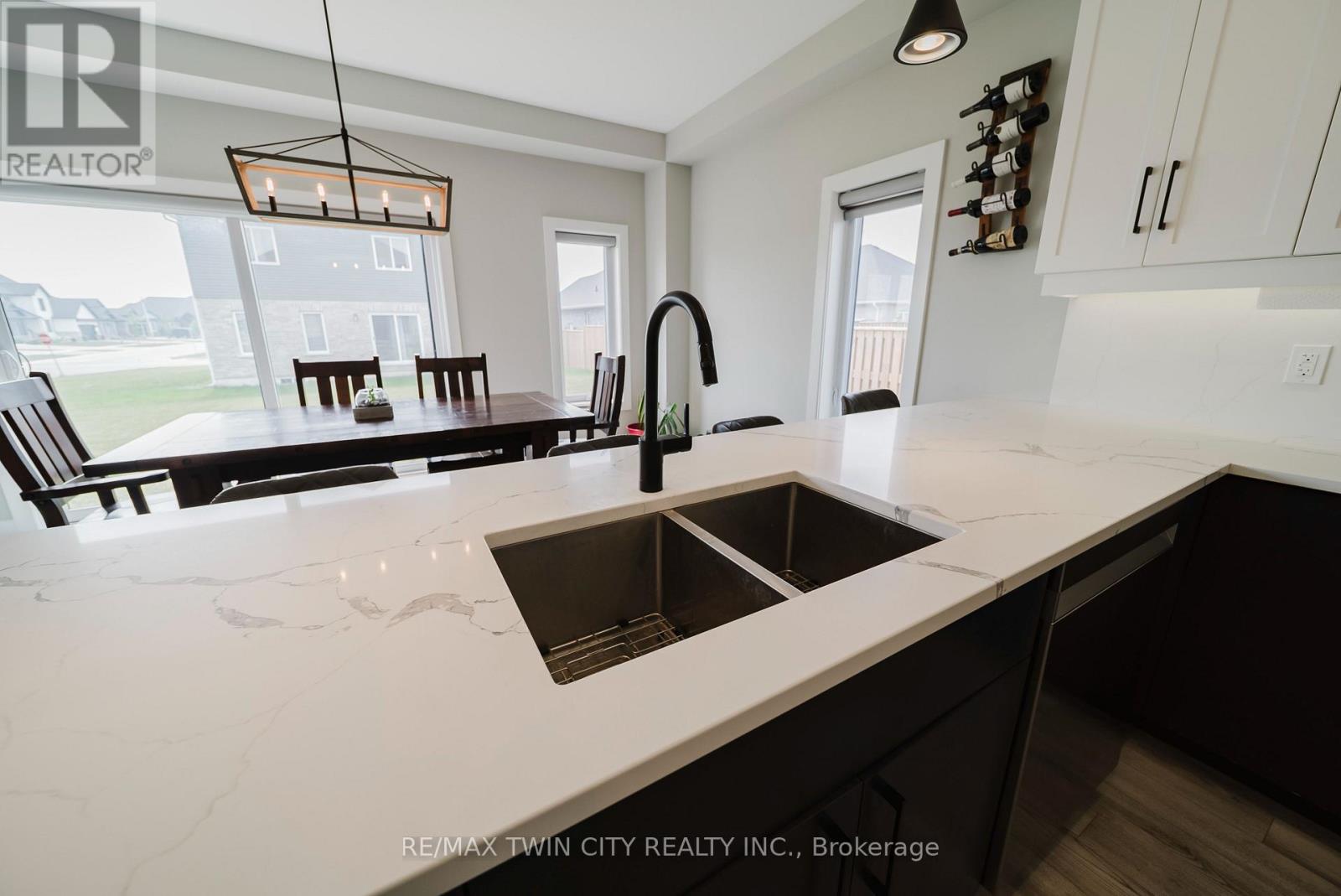 95 FRED KRUG AVENUE - 15