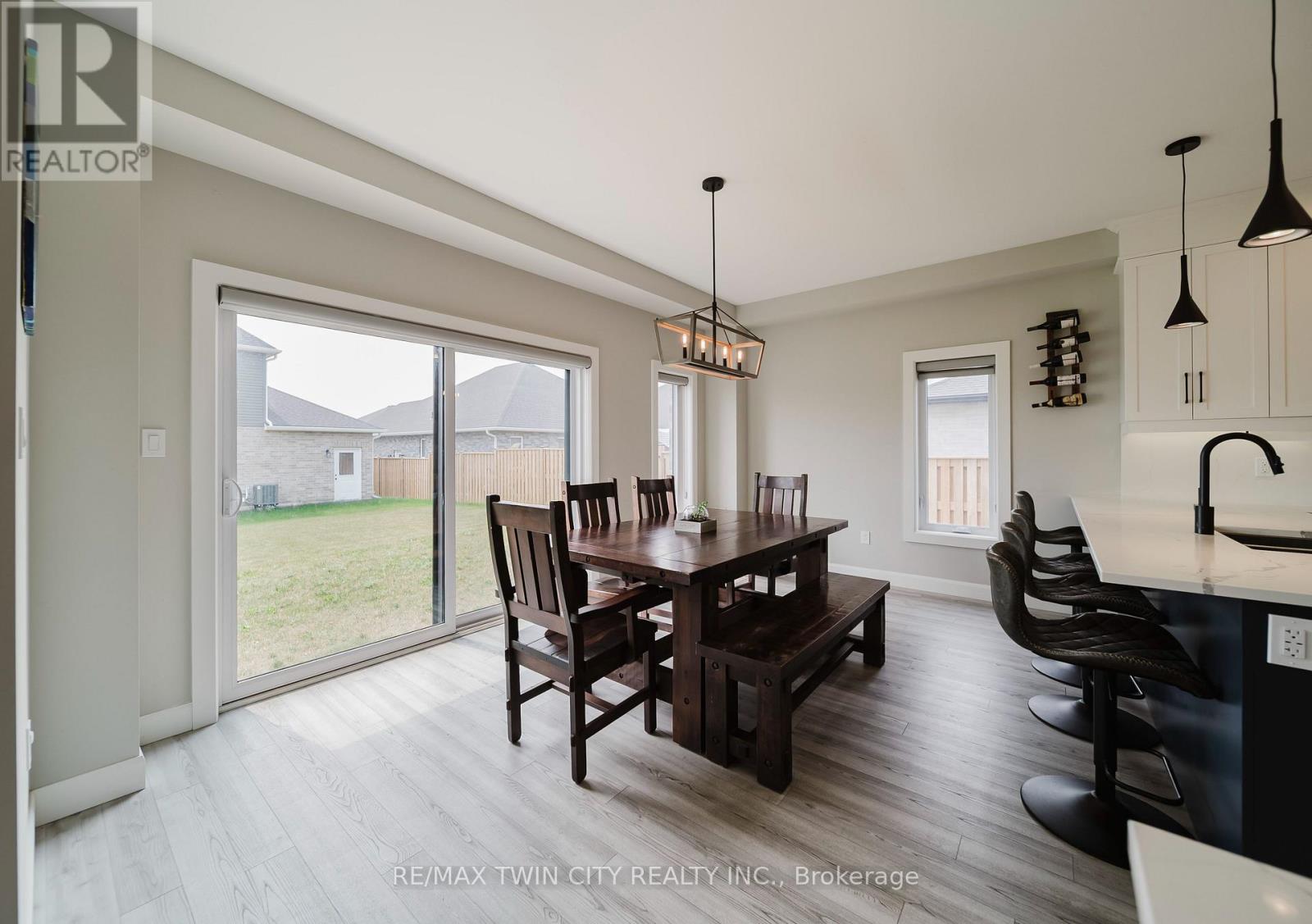 95 FRED KRUG AVENUE - 21