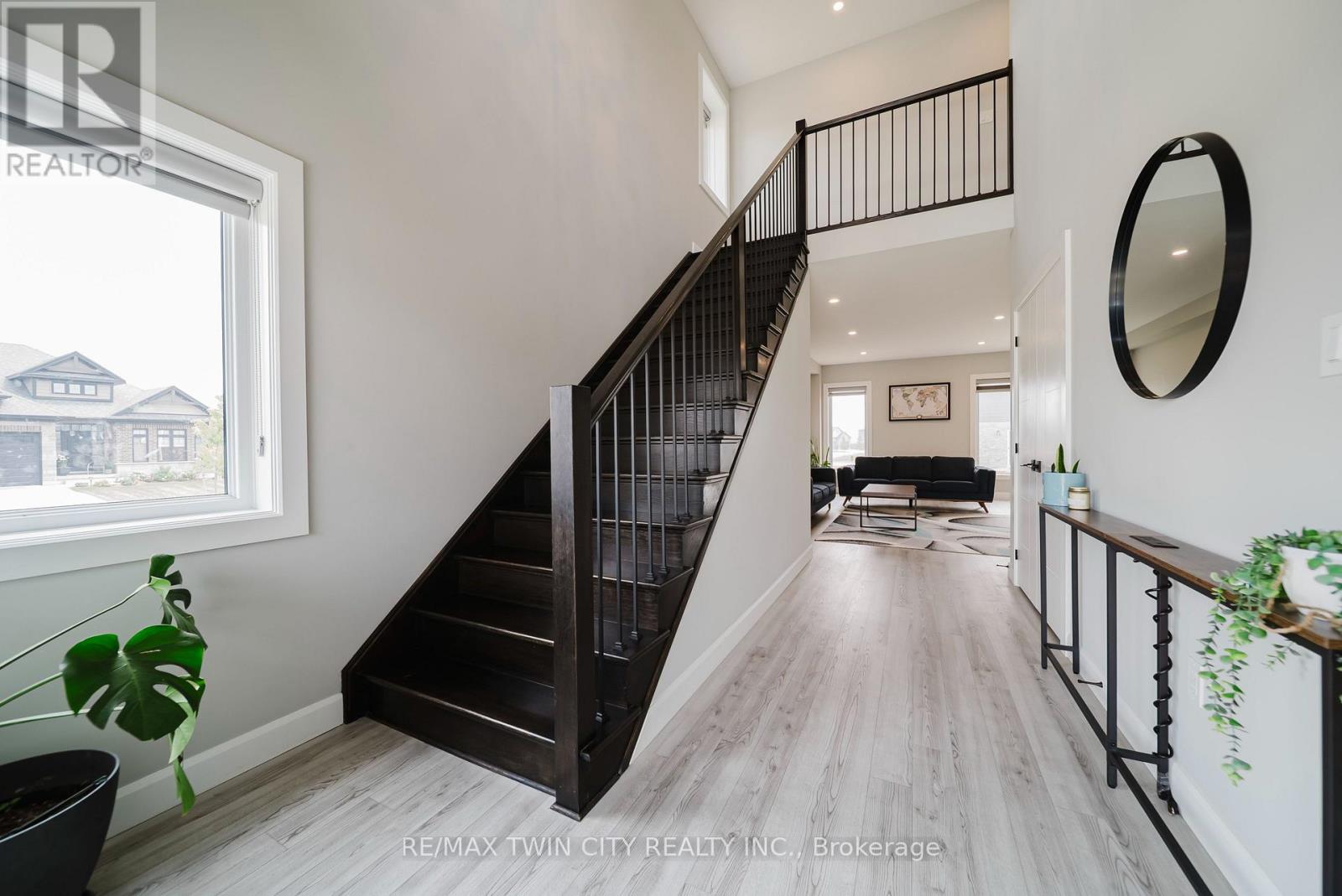 95 FRED KRUG AVENUE - 3