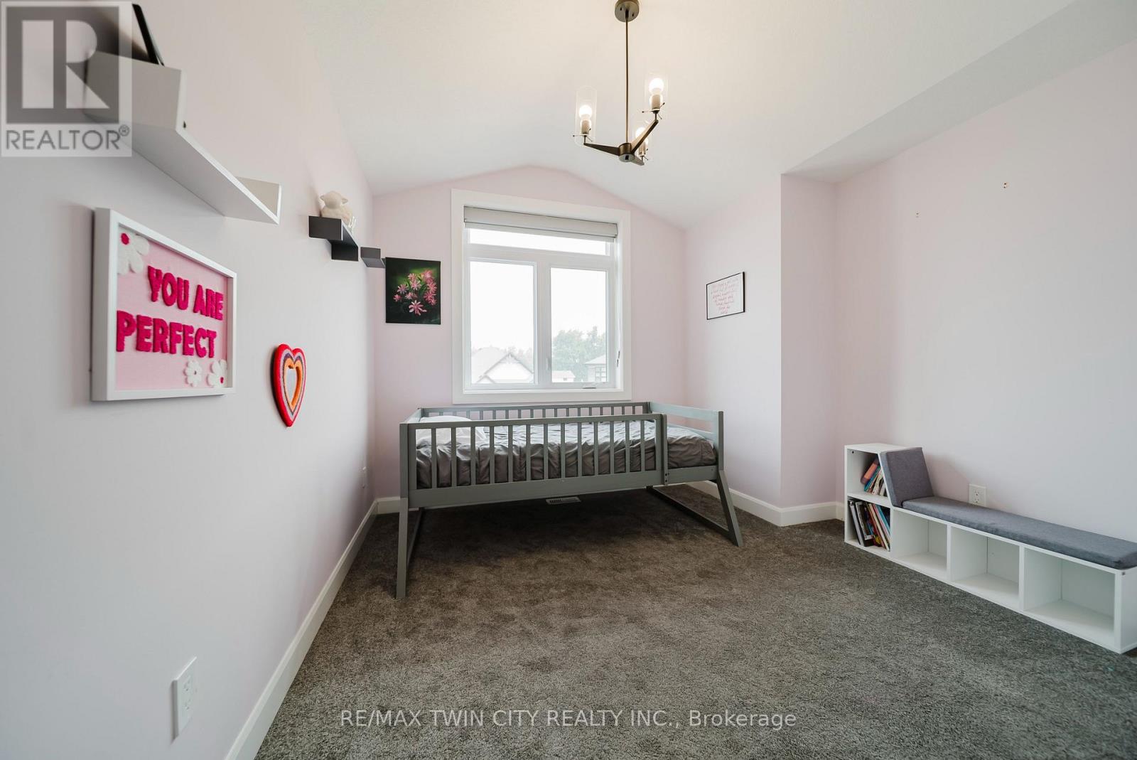 95 FRED KRUG AVENUE - 33