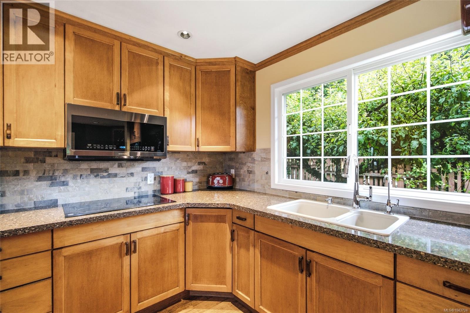 3259 Dolphin Dr - 11