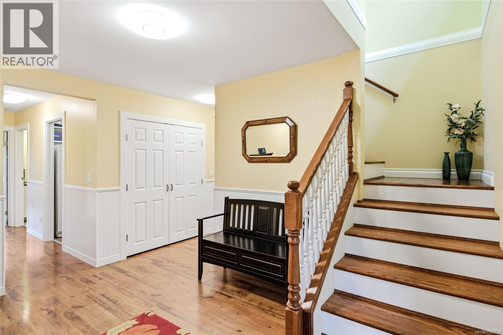 3259 Dolphin Dr - 8