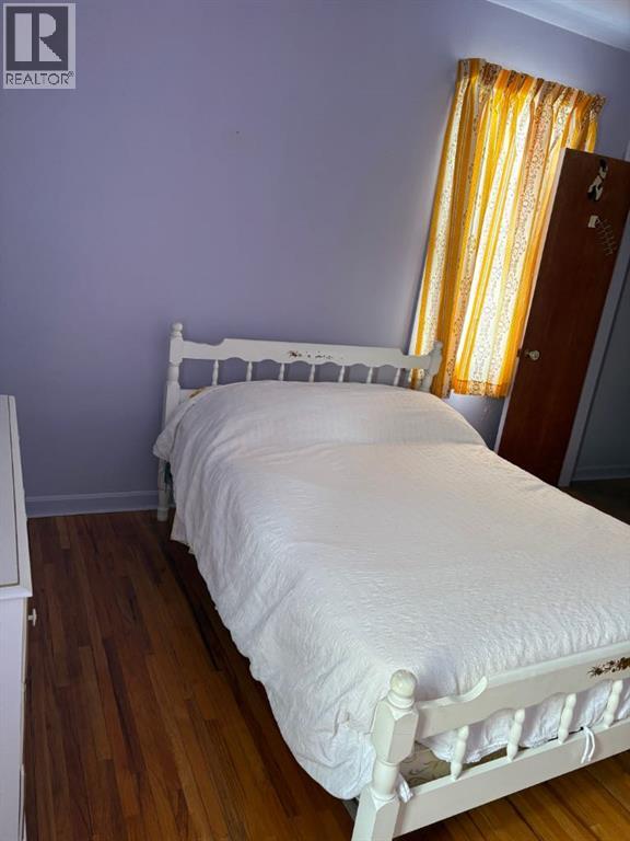 812 6 Street S - 11